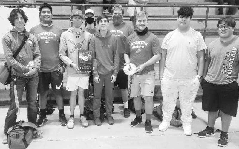Powerlifting season kics off with second, fourth place finishes