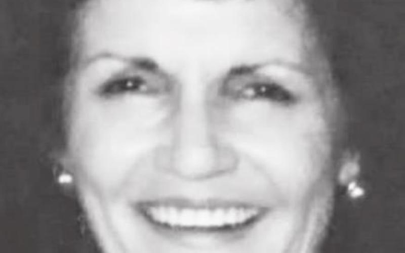 Deanna June Swails Whitaker