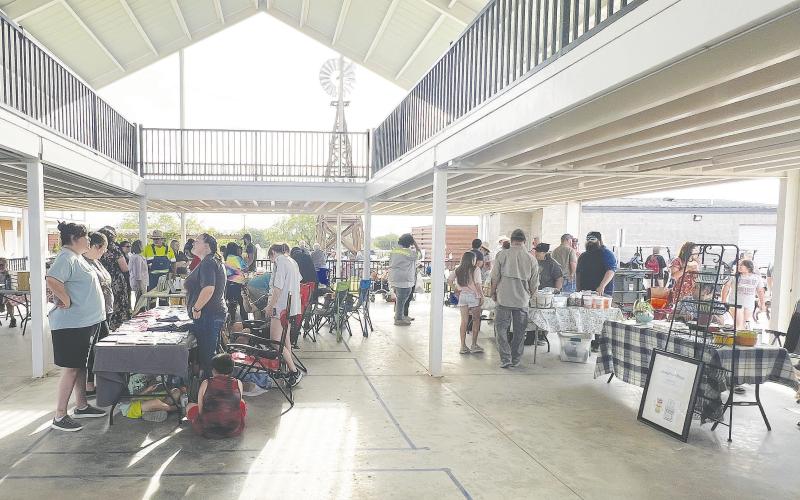 The first Farmer’s Market of 2024 at the 1884 Plaza in Stanton was a big hit Tuesday. The large crowd enjoyed all the crafts, home baked goods, and food trucks.