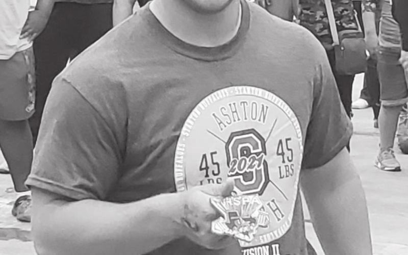 Smith places fifth at state meet