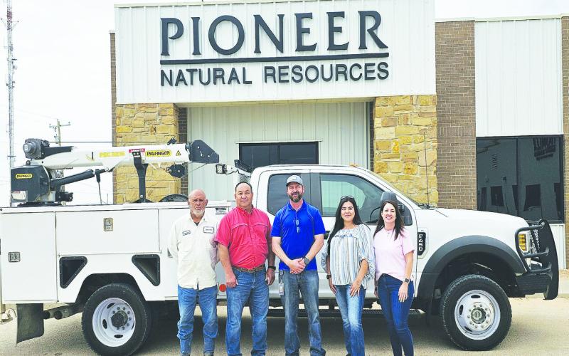 Pioneer Natural Resources donated a new truck this week to the Grady ISD Maintenance Department. Pictured are Grady Maintenance Director Favian Villa, Grady ISD Superintendent Leandro Gonzales, Pioneer Field Service Superintendent Ben Nabors, Pioneer Fleet Specialist Savannah Faulkner, and Pioneer Fleet Coordinator Lacy Dorner.