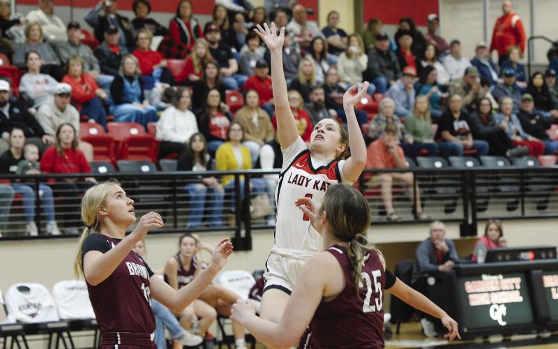 Every eye in the gym was trained on Garden City’s Karly Baker as she floated a shot for two of her game high 13 points. The Lady Kats rallied to beat Bronte on Tuesday night and advance to the playoffs to battle Eden for bi-district on Monday.