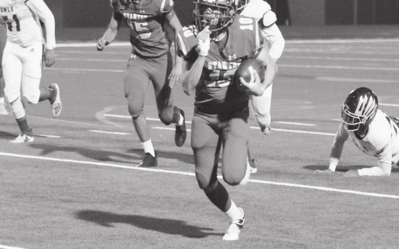Buffaloes crush classless Owls, get Childress first round