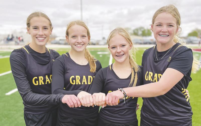 Lady Cats nearly win every gold medal, Wildcats finsih second at district track