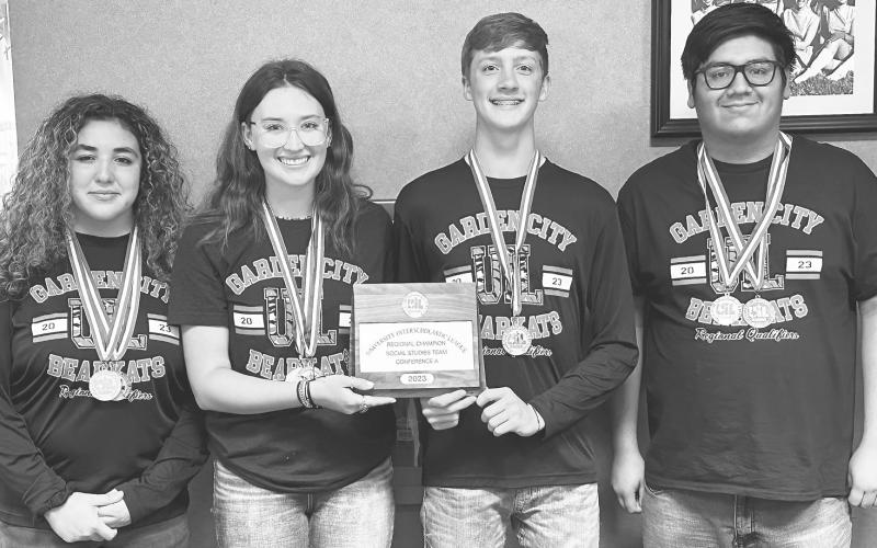 Garden City dominated Regional UIL, qualified 10 for state meet