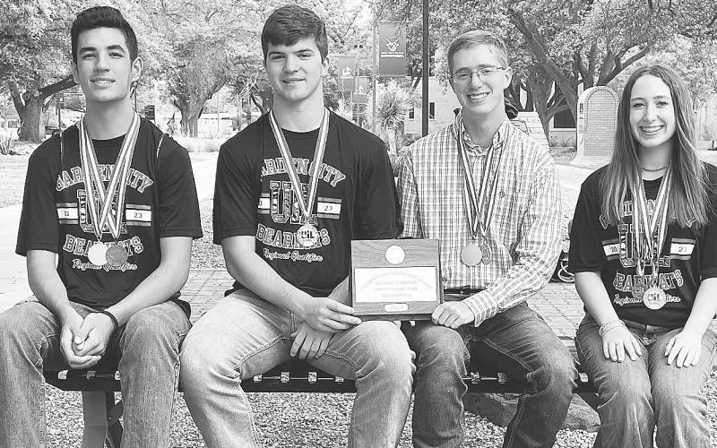 Garden City dominated Regional UIL, qualified 10 for state meet