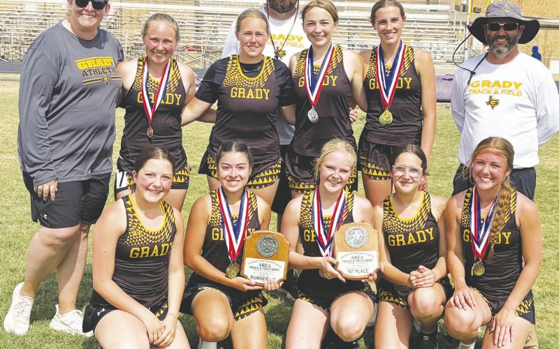 Grady to send full squad to regionals after strong showing at area meet
