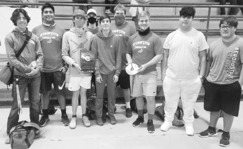 Powerlifting season kics off with second, fourth place finishes