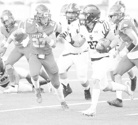 Stanton crushes Grape Creek, 33-7