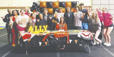 Buffaloes cheerleader signs with UPTB to cheer for Falcons