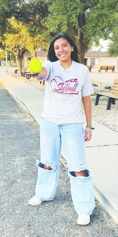 Villa will continue softball career at college in Dallas
