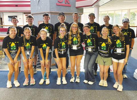 Sixteen Glasscock County 4-H