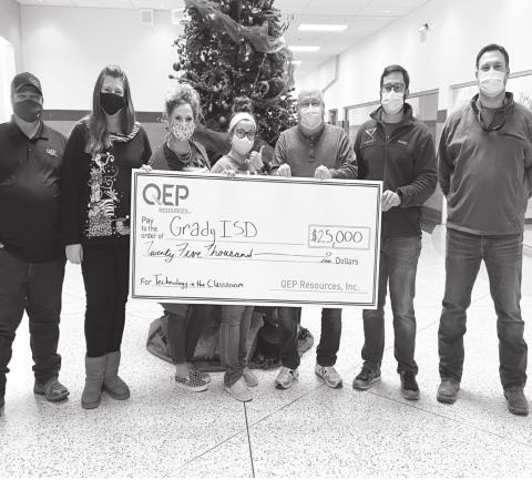 Officials from QEP