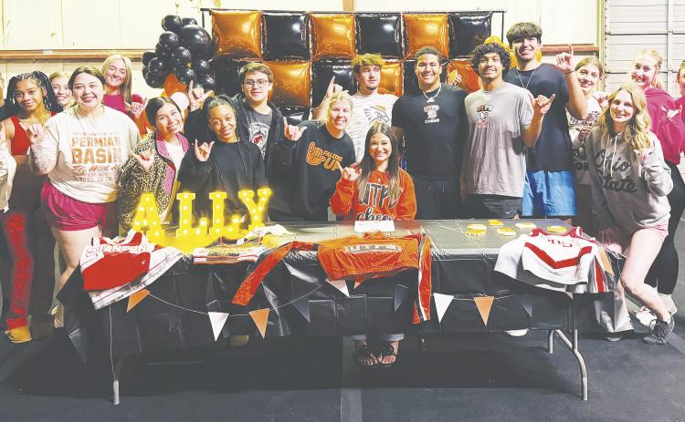 Buffaloes cheerleader signs with UPTB to cheer for Falcons